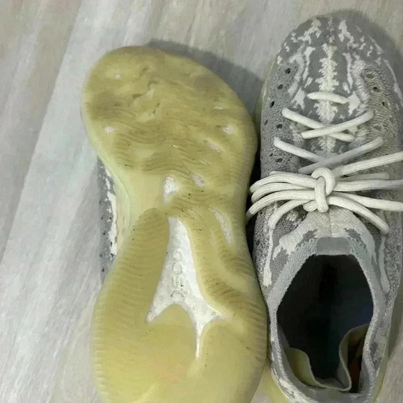 adidas YEEZY Boost 350 v3  Alien Size 7 - Picture 3 of 7